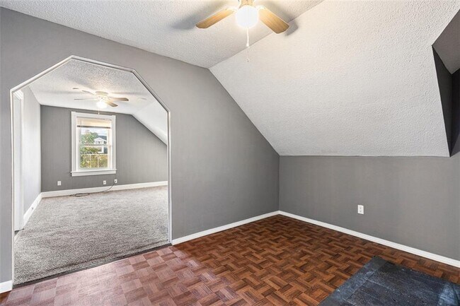 Building Photo - 92 Centre St