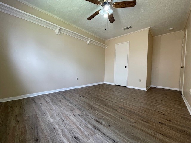 Building Photo - 2726 Mesquite Dr