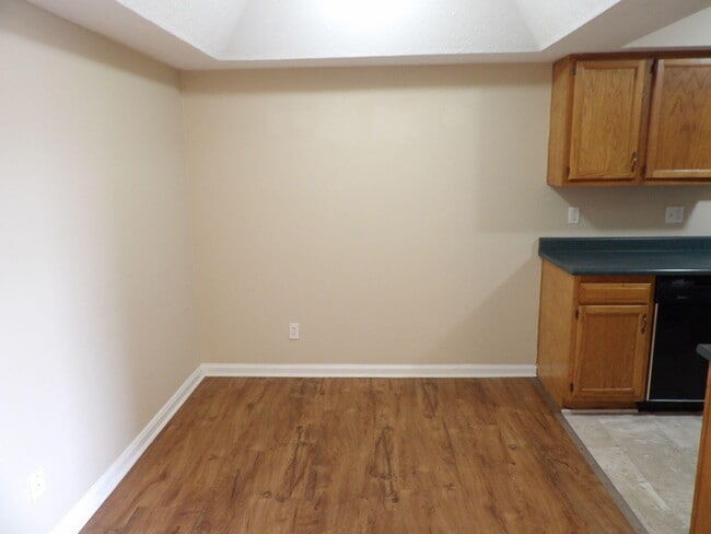 Building Photo - 344 Bypass Plaza Dr