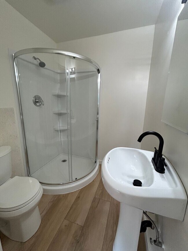 Building Photo - 3123 Harrison Ave