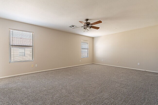 Building Photo - Home in Chandler for rent