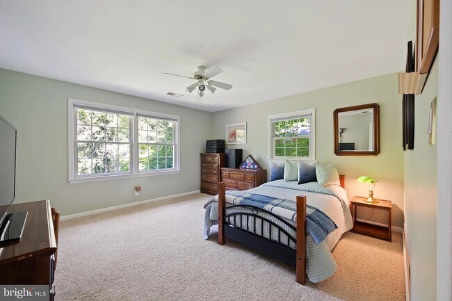 Building Photo - 11503 Vale Rd