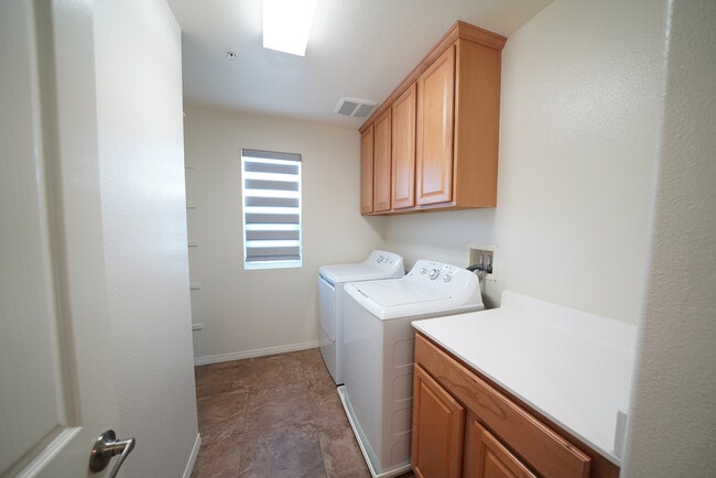 Building Photo - 28955 Buena Vista Ct