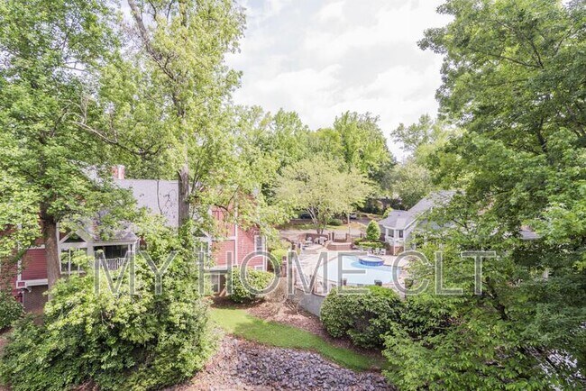 Building Photo - 2516 Cranbrook Ln