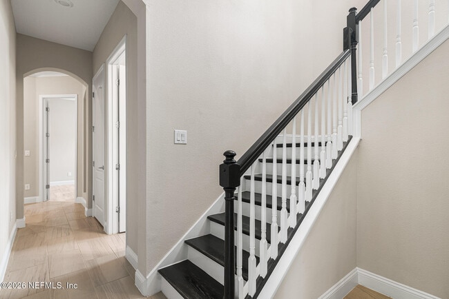 Building Photo - 126 Brasilla Ave