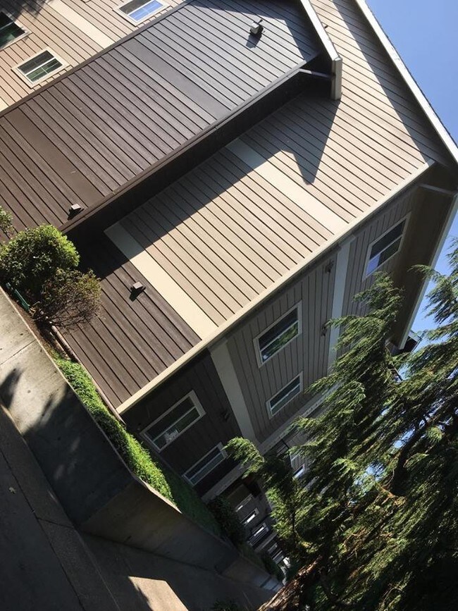 Chelsey Lane Apartments 1530 NE Cleveland Ave Gresham OR 97030