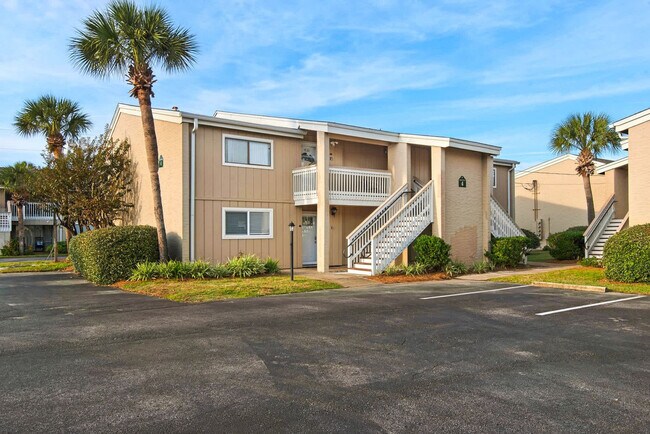 Building Photo - 3795 Scenic Hwy 98