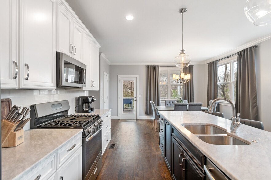 Building Photo - 223B Orlando Ave