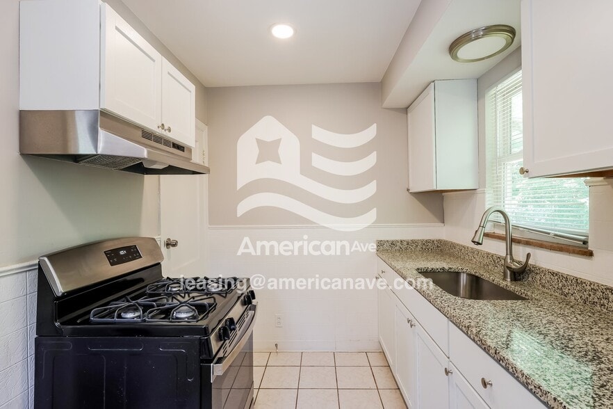 Building Photo - 3089 Worthington Ave