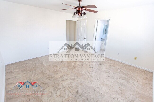 Building Photo - 1576 E Jasper Ct