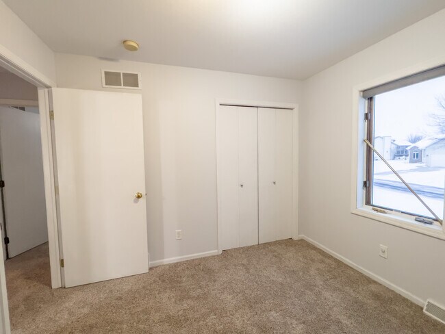 Bedroom - 605 Ruxton Ridge Dr