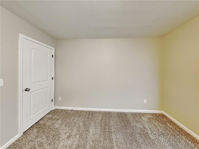 Building Photo - 4903 Heritage Cir