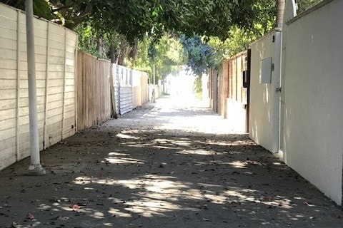 beach from front gate - 41 28th Ave