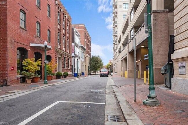 Building Photo - 241 Granby St