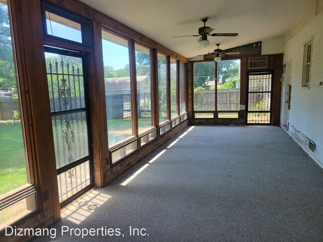 Building Photo - 3 br, 2 bath House - 656 W Katella St.