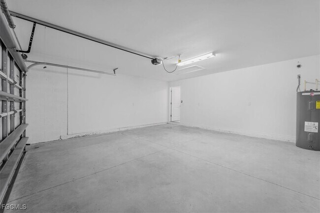 Building Photo - 2224 NW 23rd Terrace
