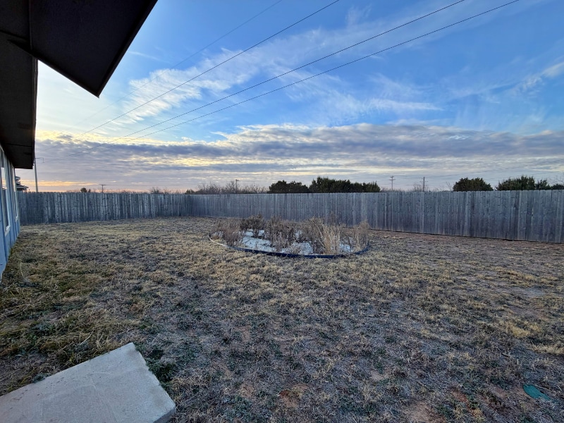 Building Photo - 7026 Phoenix Dr