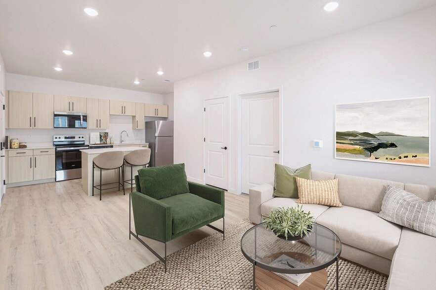 The Alpine - Parkway Apartments