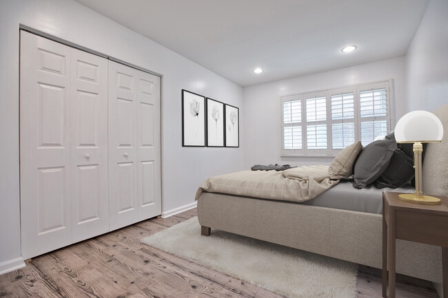 Building Photo - 1337 Berkeley St