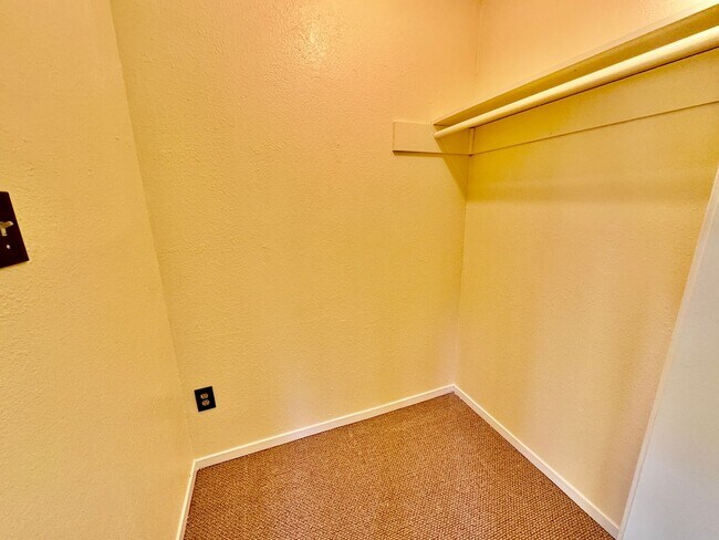 Building Photo - 4367 Nelson Dr