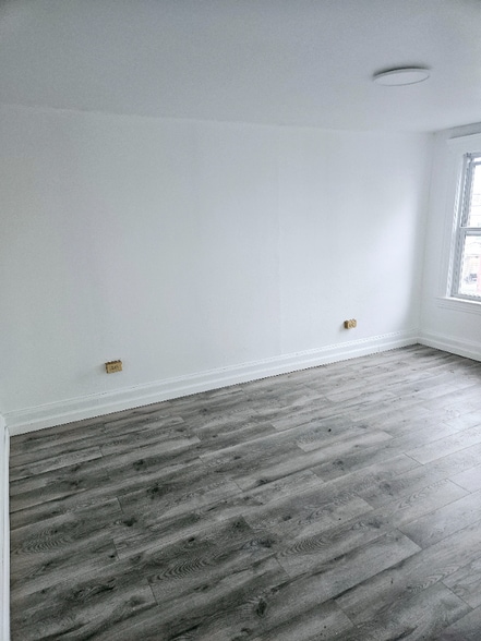 Building Photo - 23 Union St