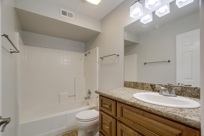 Building Photo - 9837 Caspi Gardens Dr. # 6