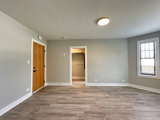 Building Photo - 376 Hazel Ave