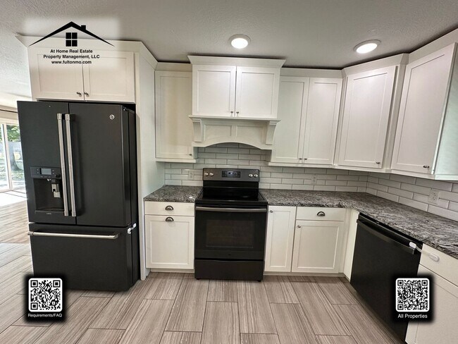 Building Photo - 402 Douglas Blvd