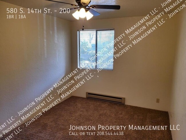 Building Photo - 580 S 14th St