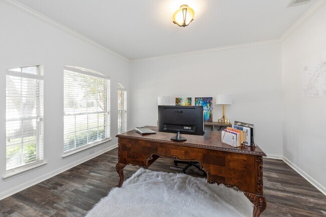 Building Photo - 15826 Jamie Lee Dr