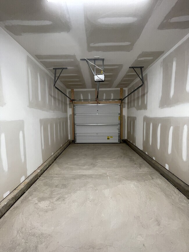 Building Photo - 251 Harpers Run Ln