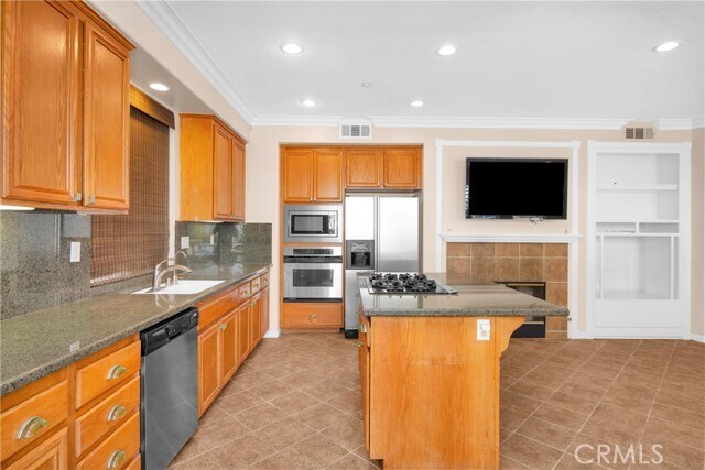 Building Photo - 16826 Pembrook Ln