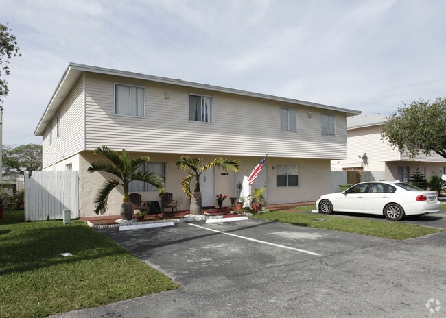 Building Photo - Seagrape Village