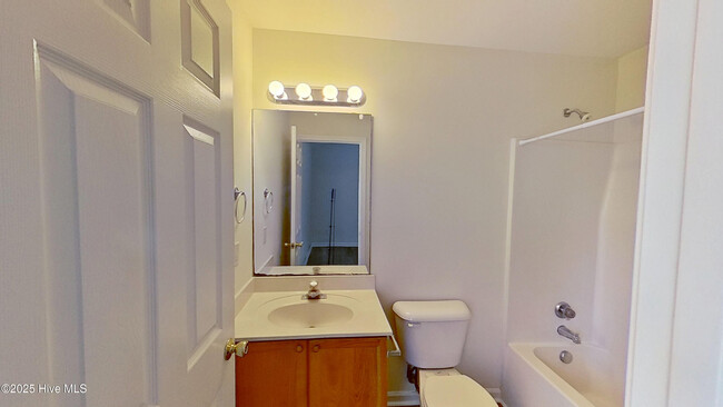 Building Photo - 4264 Sunglow Dr