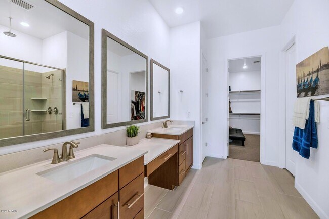 Building Photo - 16979 W Alameda Rd