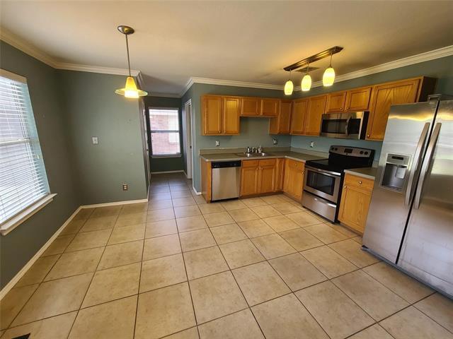 Building Photo - 2502 Cattleman Dr