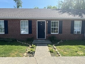 Building Photo - 107 Pickle St