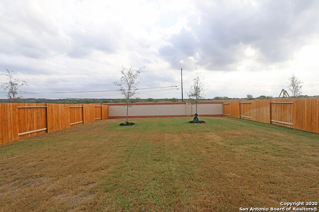 Building Photo - 12830 Cedarcreek Trl