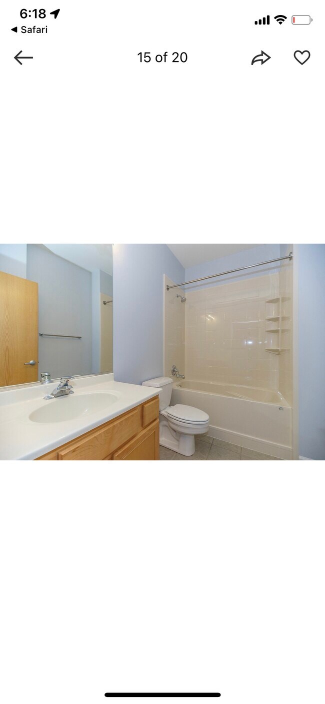 Building Photo - 221 E Cullerton St