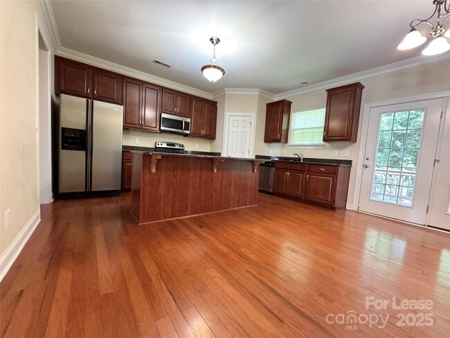 Building Photo - 6532 Fieldstone Manor Dr