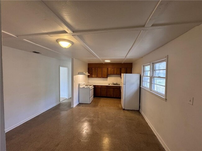 Building Photo - 2541 Medford Pl