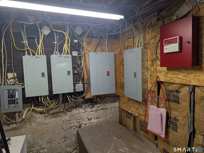 Building Photo - 50 Bretton Rd