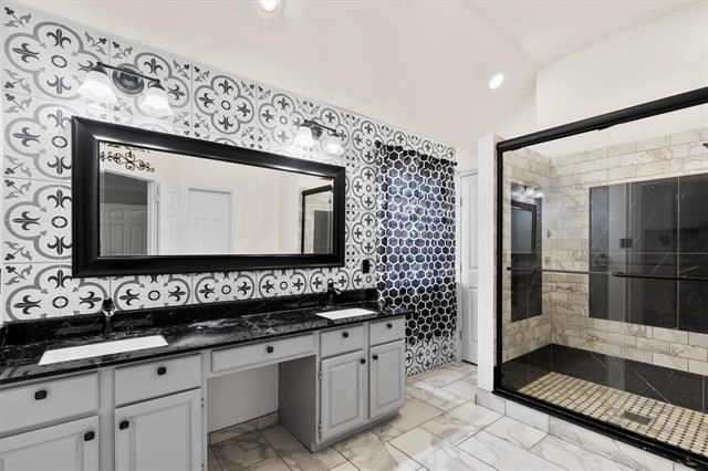 Building Photo - 2028 Austin Dr