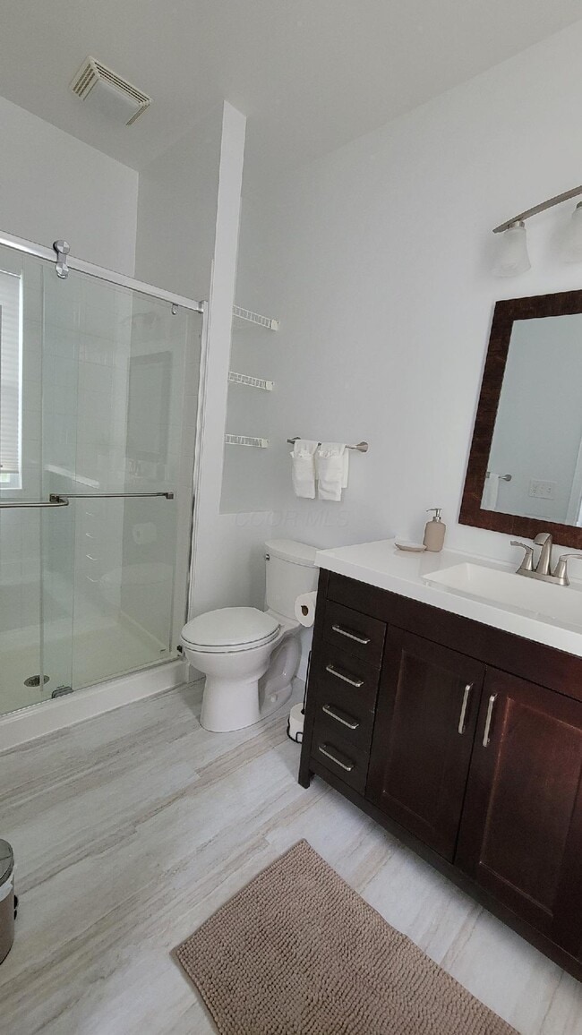 Building Photo - 250 N 21st St