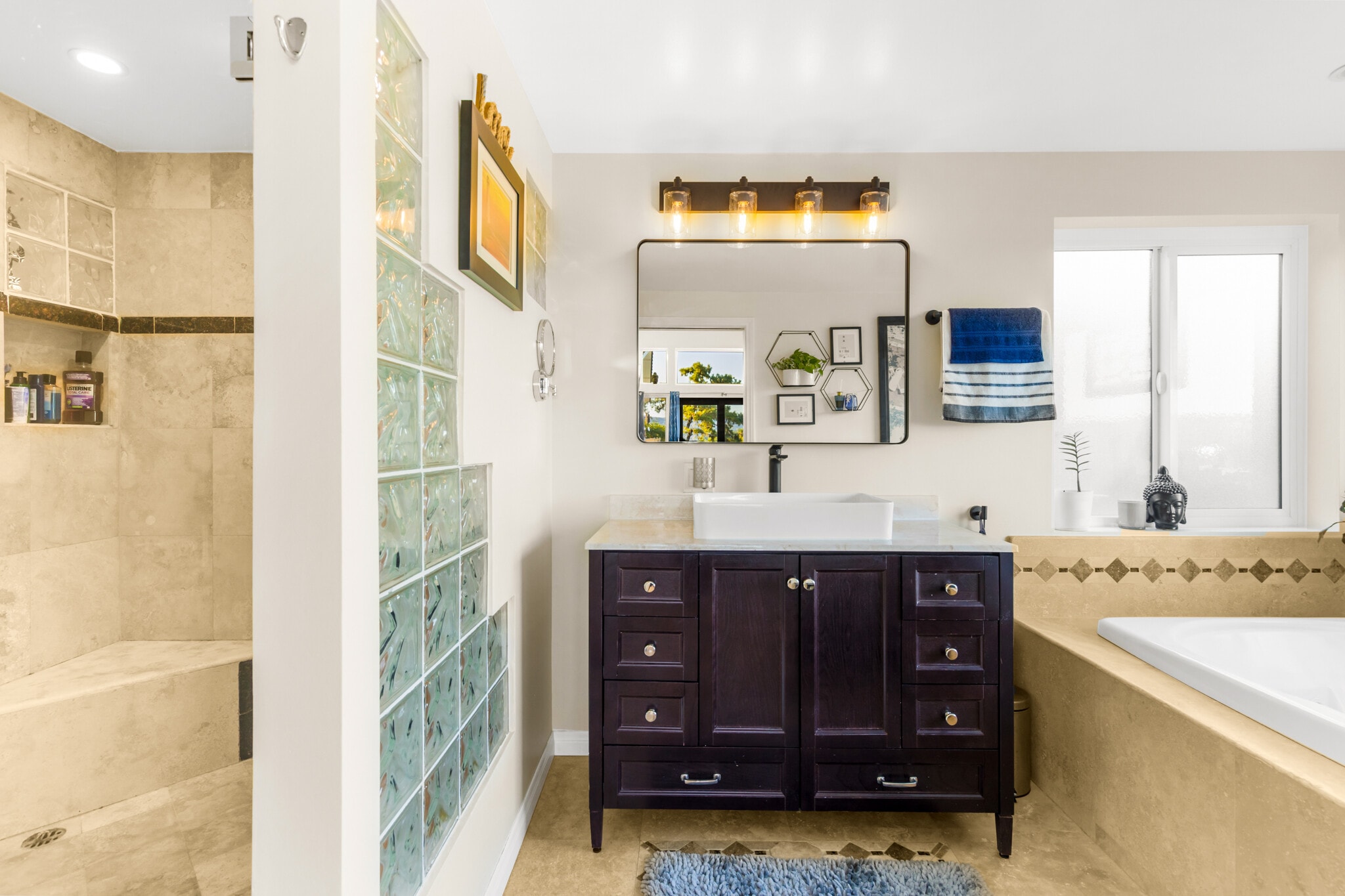 Building Photo - 7130 Gateshead Way