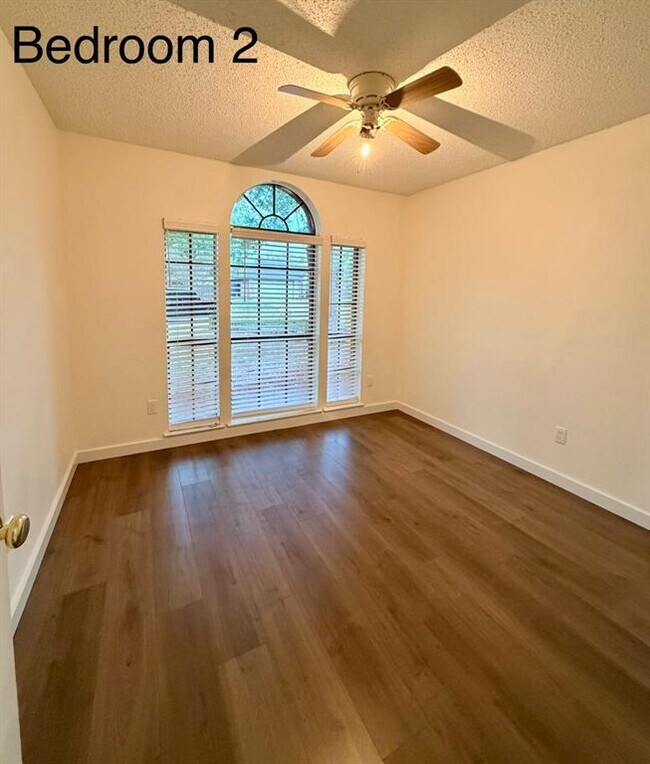 Building Photo - 1213 Bell Rock Cir