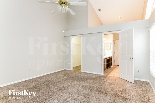 Building Photo - 2841 Picadilly Cir