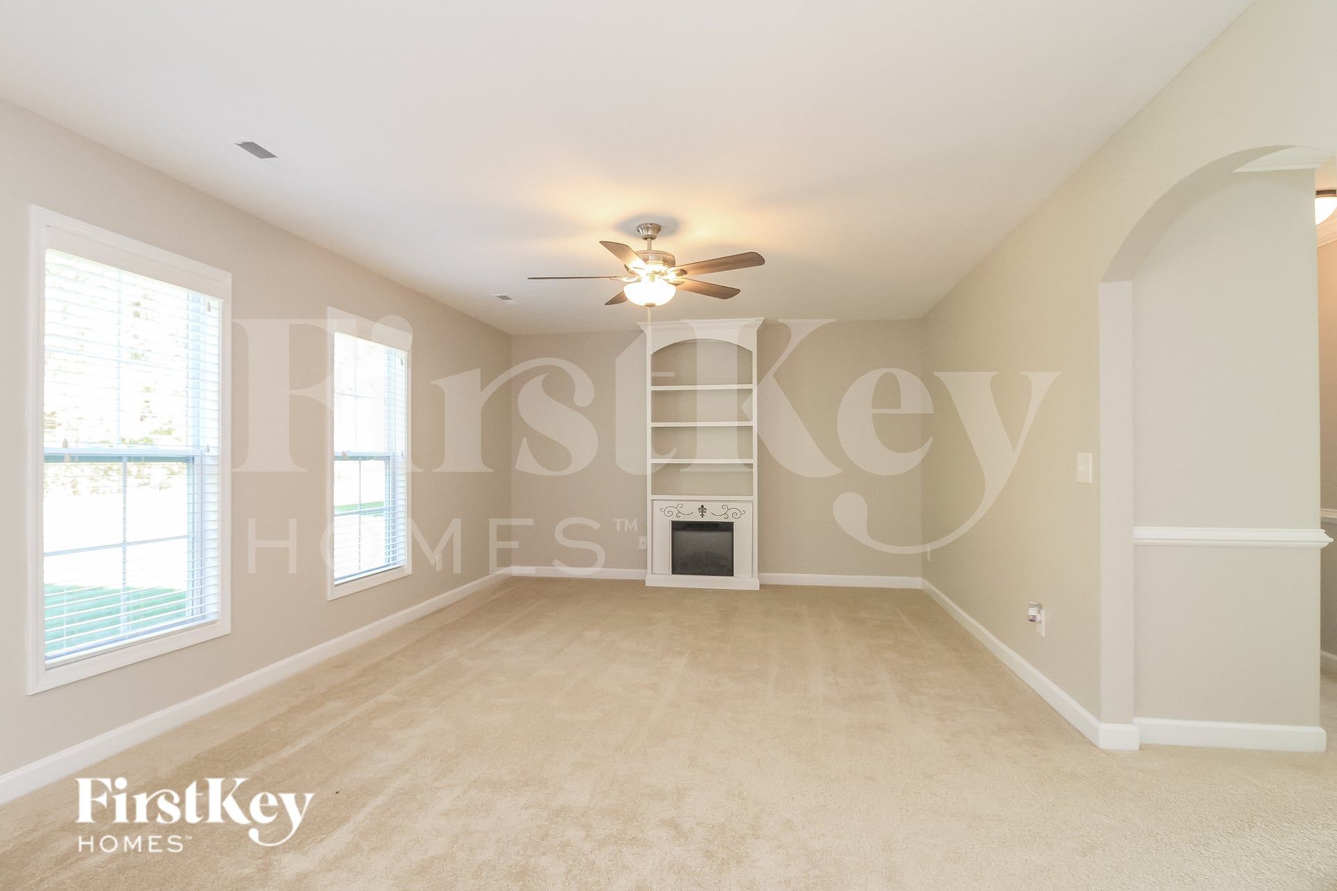 Building Photo - 1647 Crestlawn Tl