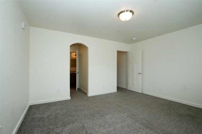 Building Photo - 21155 Gosling Rd