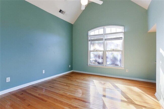 Building Photo - 315 Commons Gate Ct